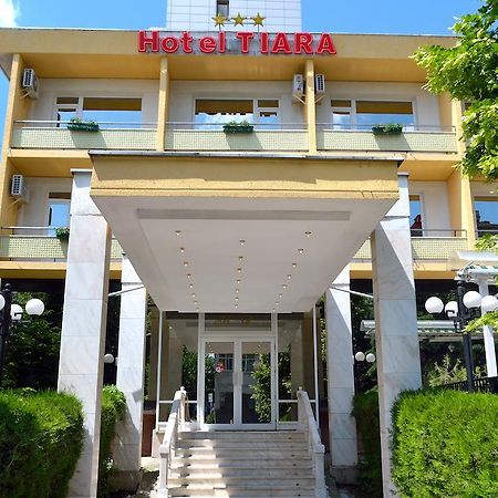 Hotel Tiara Ploieşti Esterno foto