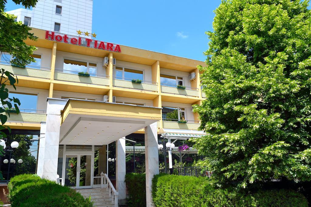 Hotel Tiara Ploieşti Esterno foto